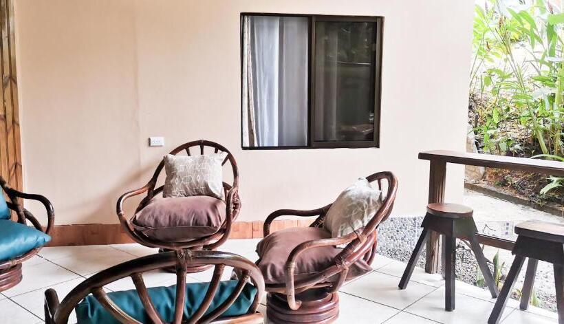 اتاق اکونومی, Casita Happy Feet And Tours Corcovado