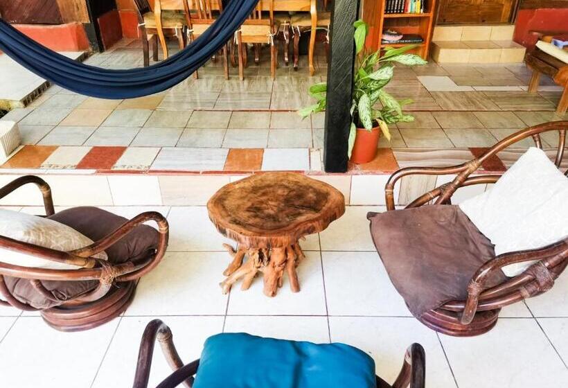 اتاق اکونومی, Casita Happy Feet And Tours Corcovado