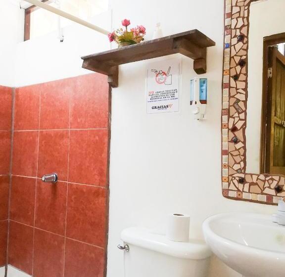 اتاق اکونومی, Casita Happy Feet And Tours Corcovado