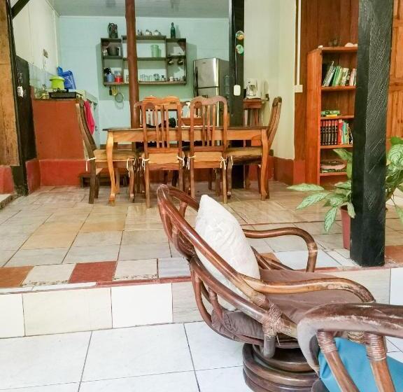 اتاق خانوادگی, Casita Happy Feet And Tours Corcovado