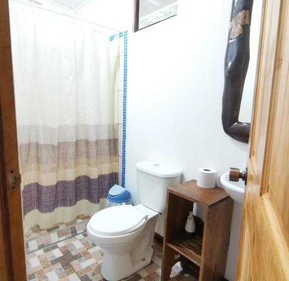 Семейный Номер, Casita Happy Feet And Tours Corcovado
