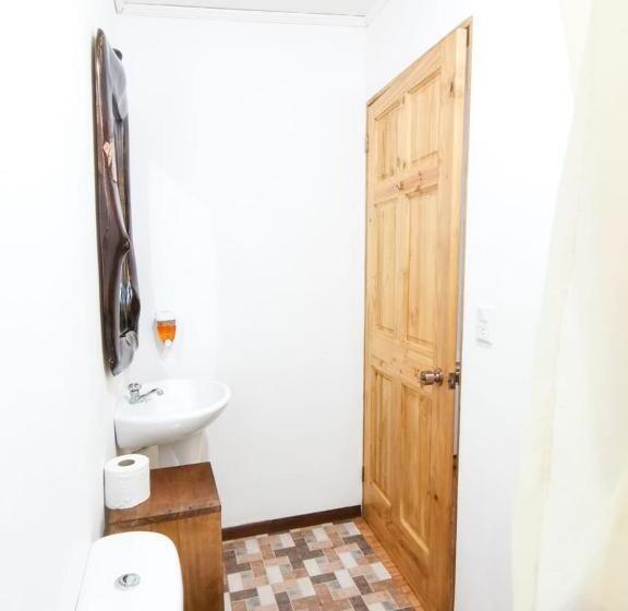 اتاق خانوادگی, Casita Happy Feet And Tours Corcovado