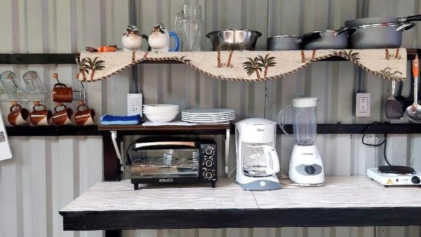 بنگله خانوادگی, Casita Happy Feet And Tours Corcovado