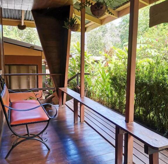 اتاق اکونومی, Casita Happy Feet And Tours Corcovado