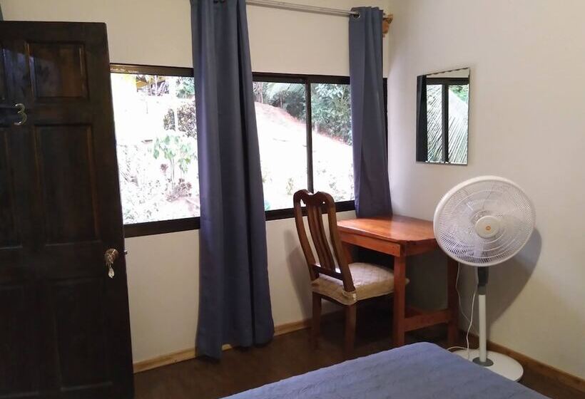 اتاق خانوادگی با چشمانداز باغ, Casita Happy Feet And Tours Corcovado