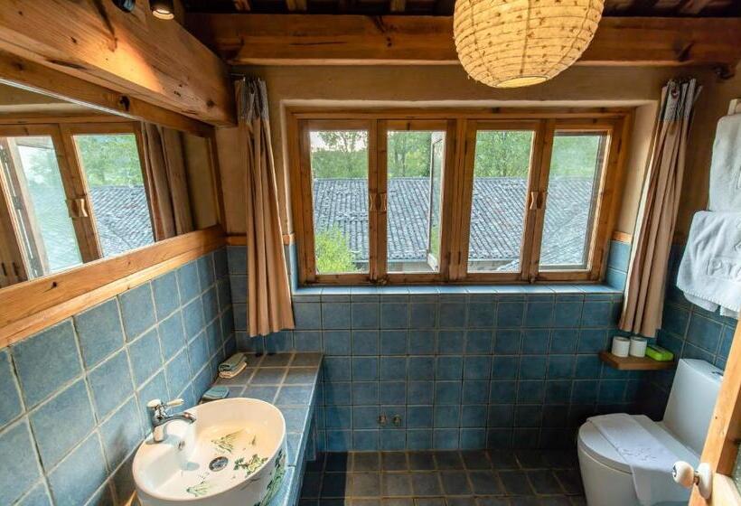 חדר סטנדרט עם מרפסת, Pig S Inn Bishan Oil Factory