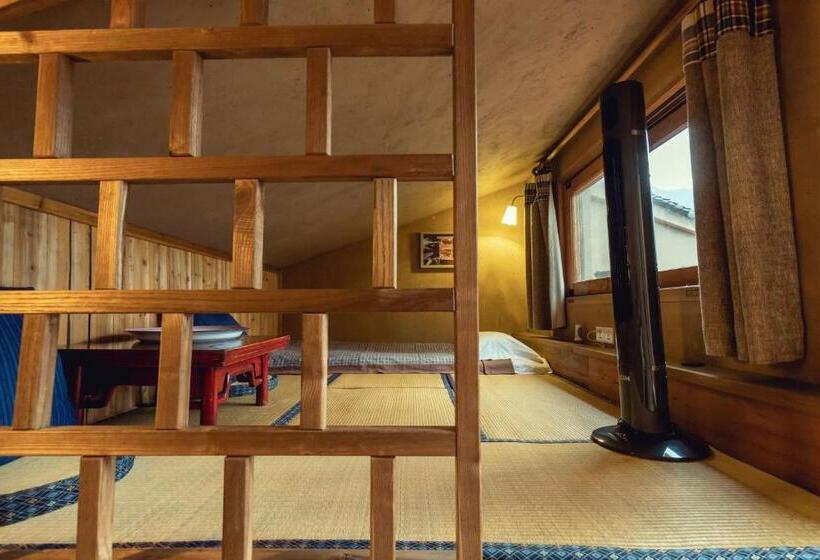 חדר סטנדרט לשלושה, Pig S Inn Bishan Oil Factory