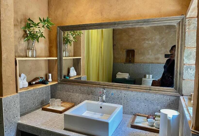 Family Suite, Pig S Inn Bishan Oil Factory