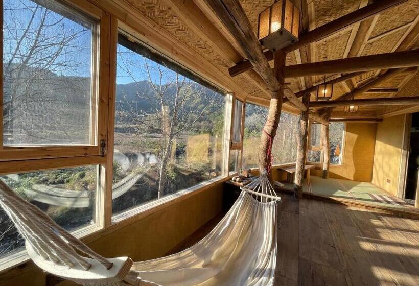 חדר סטנדרט לשלושה עם טרסה, Pig S Inn Bishan Oil Factory