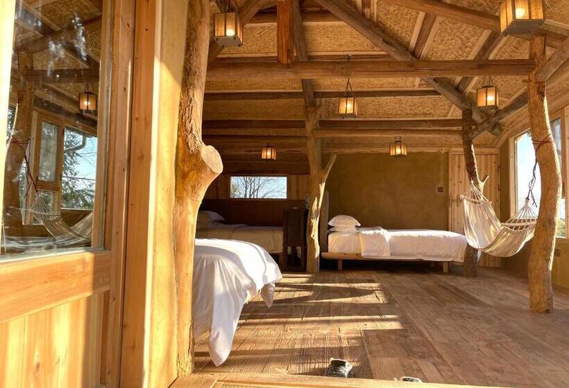 חדר סטנדרט לשלושה עם טרסה, Pig S Inn Bishan Oil Factory