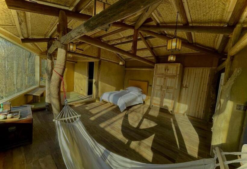 חדר סטנדרט לשלושה עם טרסה, Pig S Inn Bishan Oil Factory