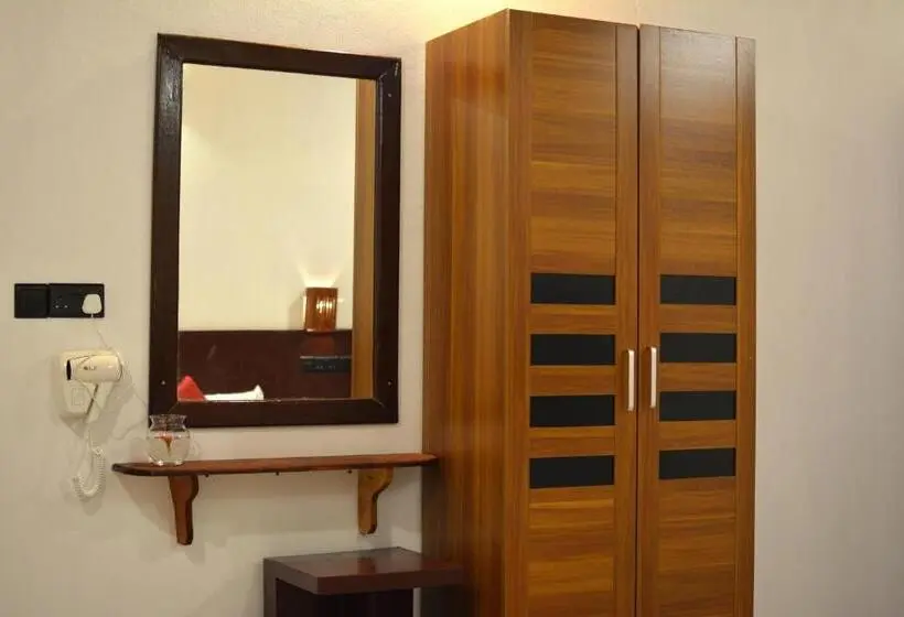 اتاق استاندارد, Noomuraka Inn