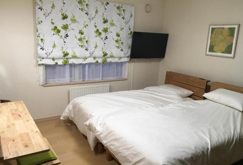 标准间, Santari