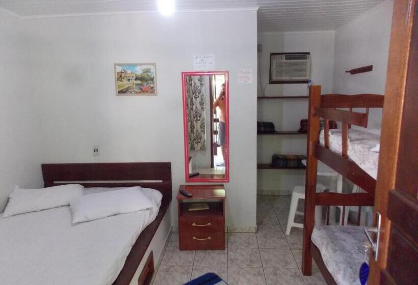 اتاق لوکس چهار تخته, Pousada Paraíso