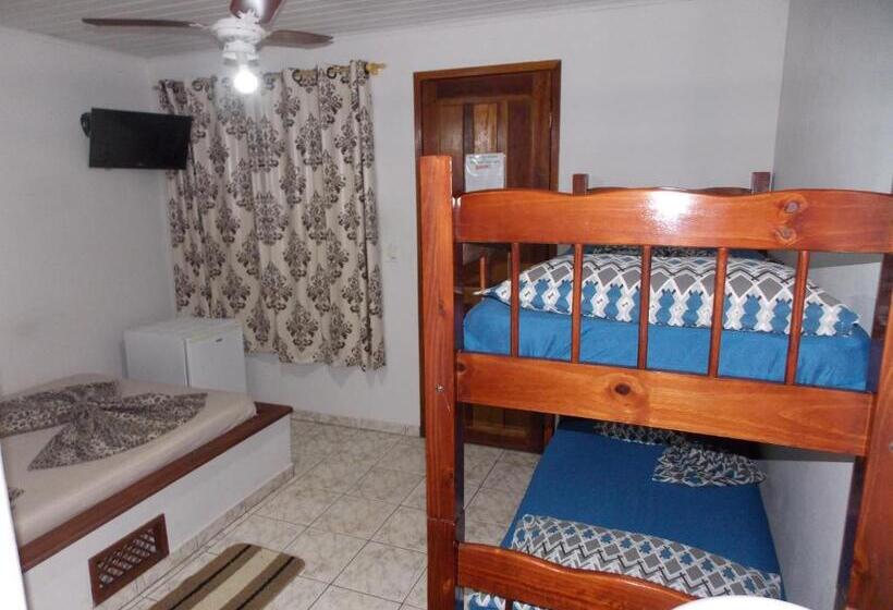 اتاق لوکس چهار تخته, Pousada Paraíso