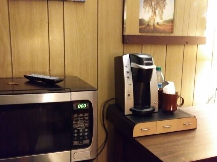 Háromágyas Standard Szoba, Rest Stop 6 Inn