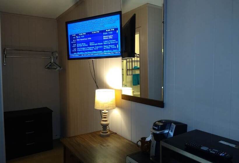 Háromágyas Standard Szoba, Rest Stop 6 Inn