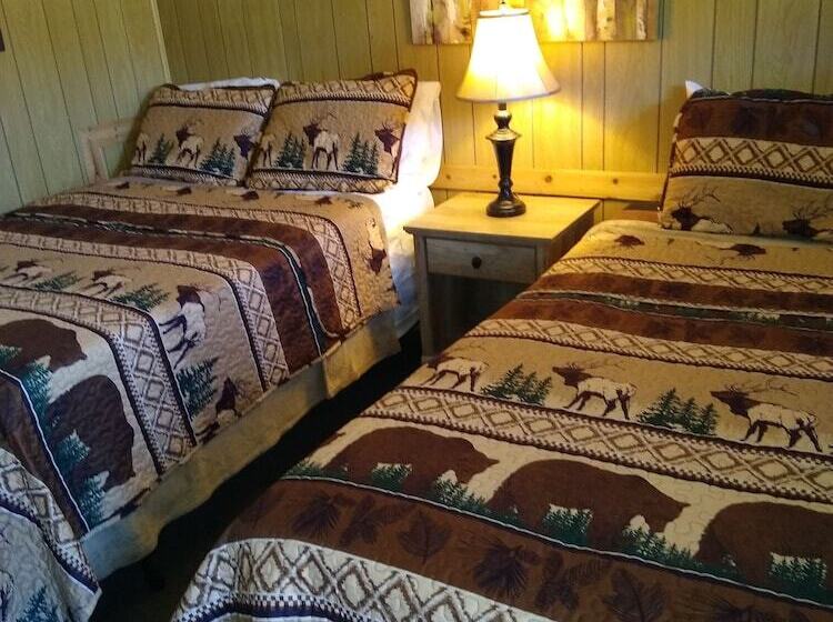 Háromágyas Standard Szoba, Rest Stop 6 Inn