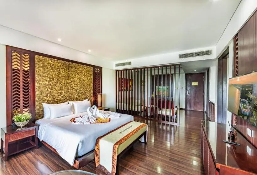 سوییت با چشم‌انداز دریا, Vietsovpetro Ho Tram Beach Resort & Spa