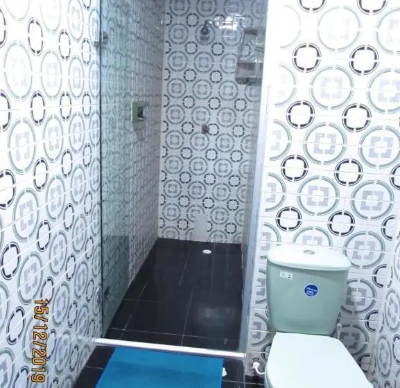 اتاق استاندارد چهار تخته, Costana   Hostal
