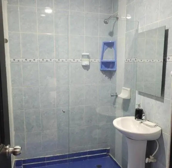 اتاق استاندارد یک نفره, Costana   Hostal