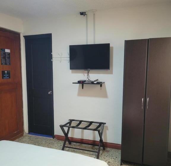 חדר סטנדרט יחיד, Costana   Hostal