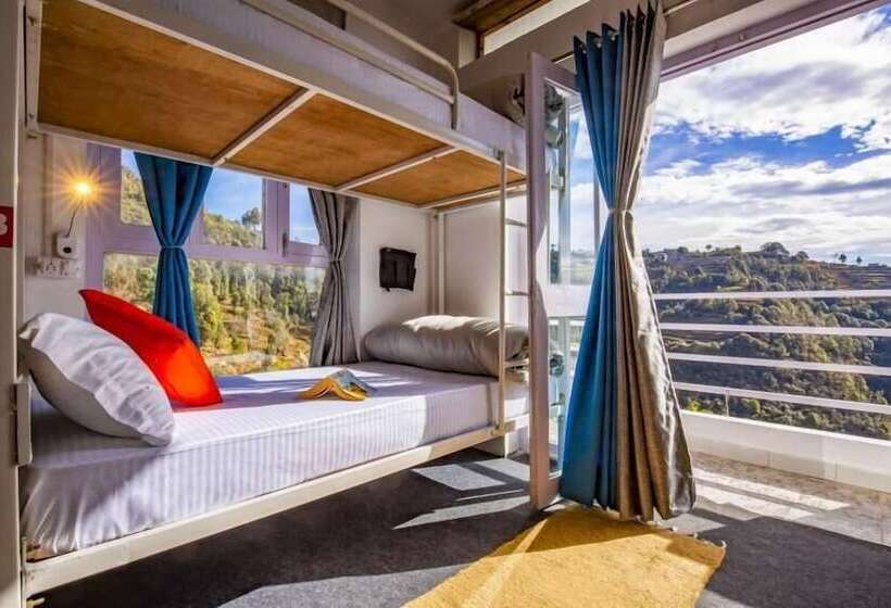 سرير فى غرفة مشتركه, Zostel Mukteshwar