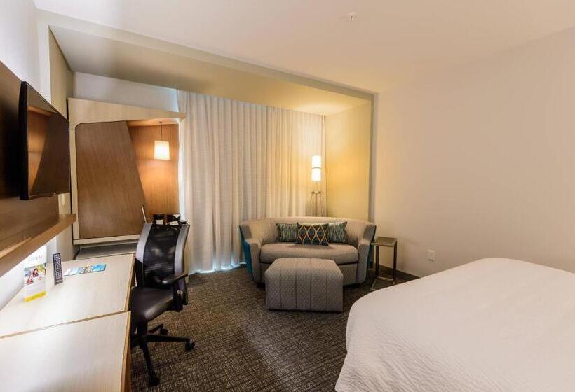 חדר סטנדרט עם מיטת קינג, Courtyard By Marriott Lake Jackson