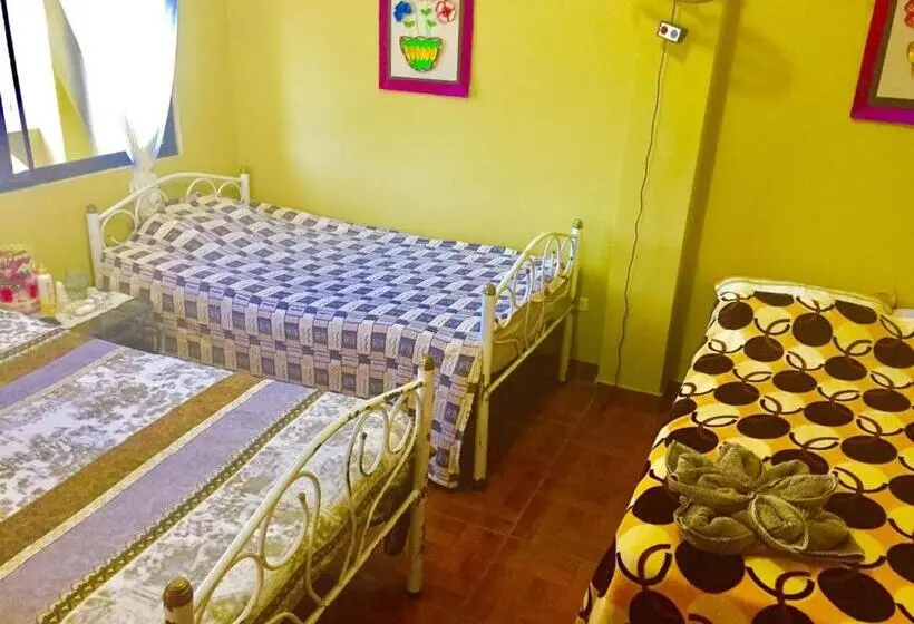 اتاق راحتی سه تخته, Hostal Dorys Mar