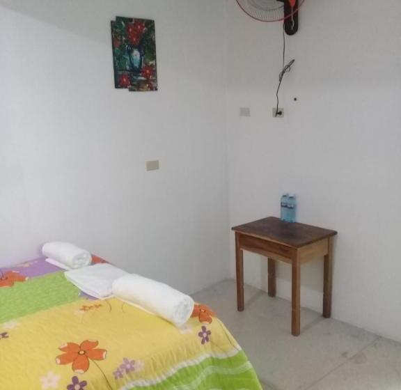 اتاق استاندارد, Hostel Quintonido