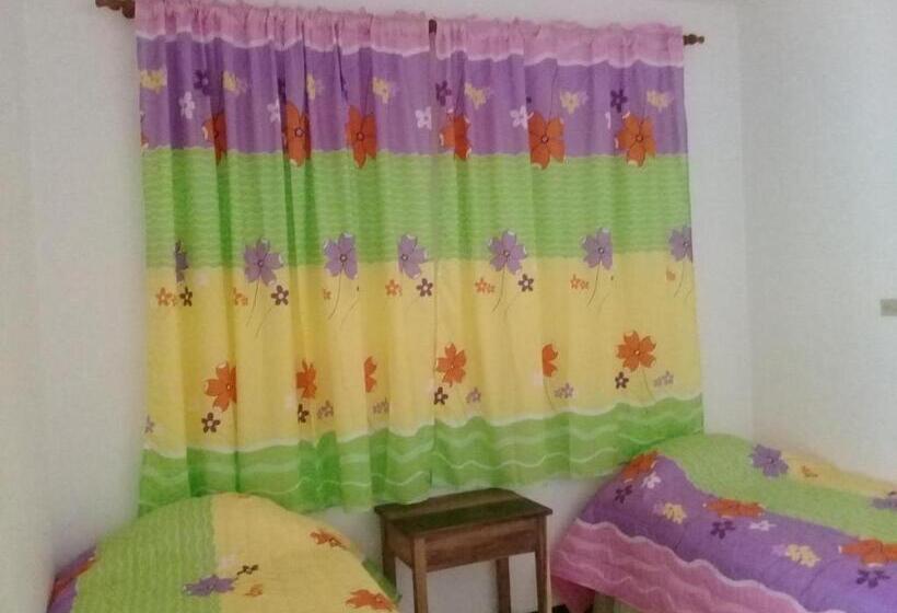 اتاق اکونومی, Hostel Quintonido