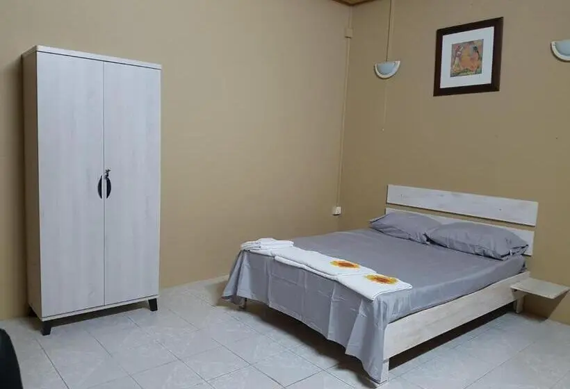 اتاق لوکس با بالکن و چشم‌انداز دریا, Jn Sunflower Residence