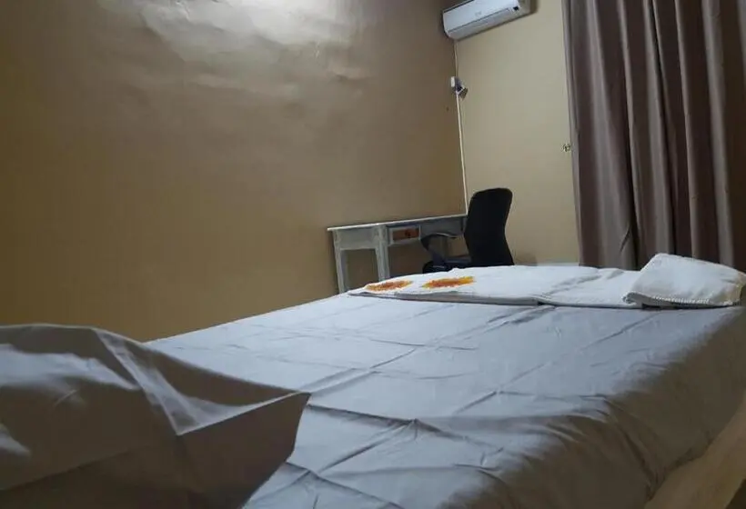 اتاق لوکس با بالکن و چشم‌انداز دریا, Jn Sunflower Residence