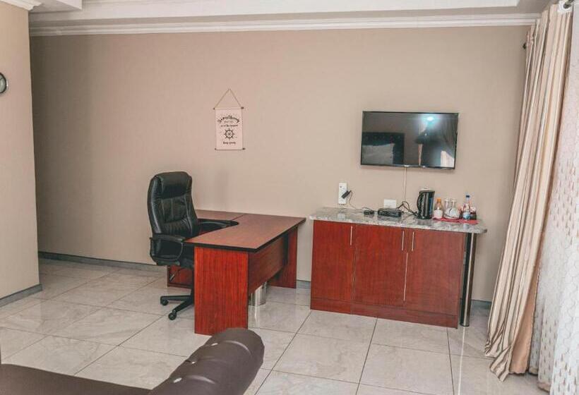 总统套房, Khutso Boutique