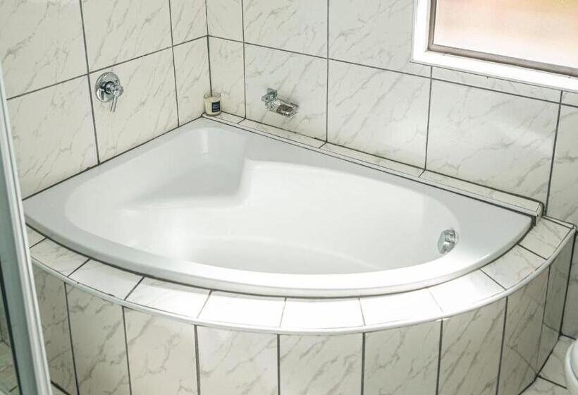 总统套房, Khutso Boutique