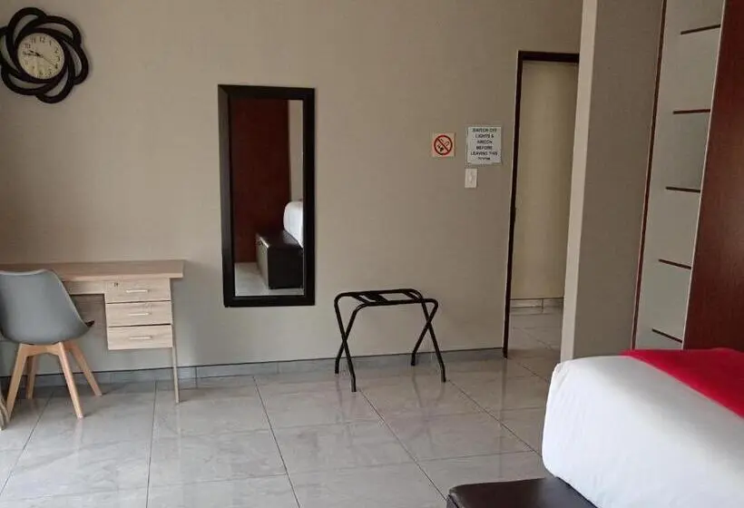 سوییت اجرایی, Khutso Boutique