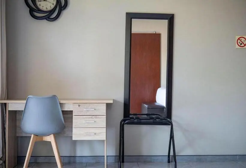 سوییت اجرایی, Khutso Boutique