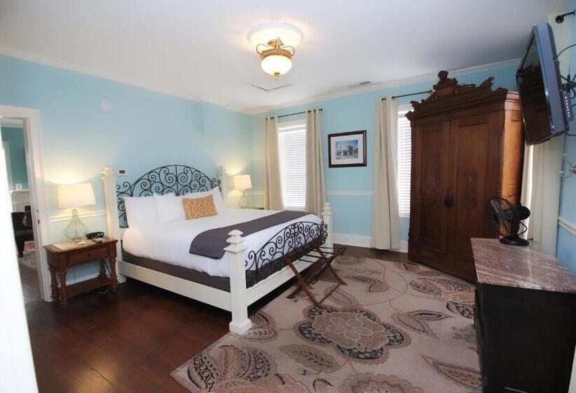 جناح, The Dahlonega Square Hotel & Villas