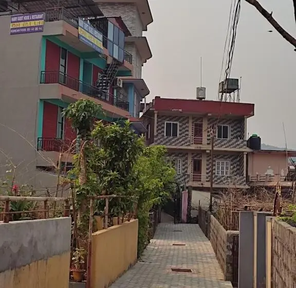 Economy Triple Room, Harry Guest House & Restaurant