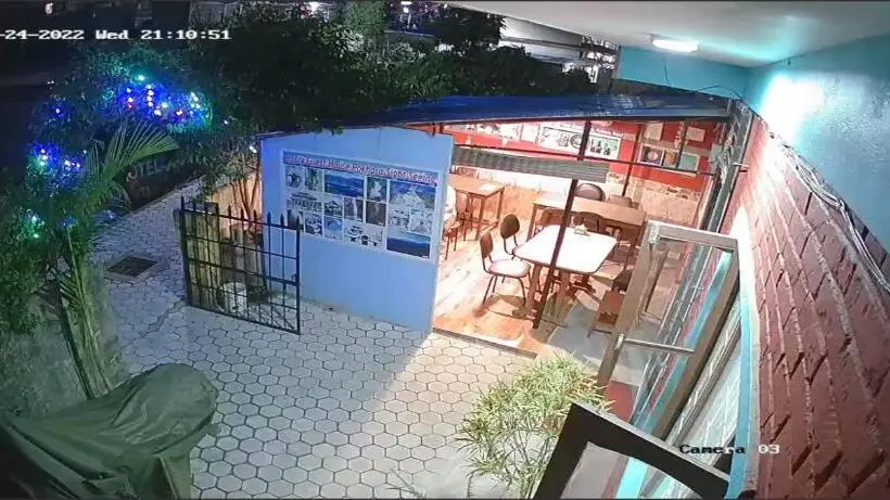 اتاق لوکس سه تخته, Harry Guest House & Restaurant