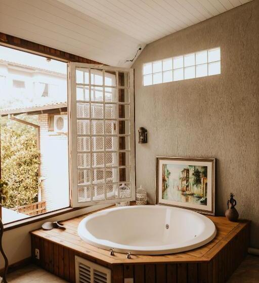 סוויטה דלוקס, Pousada Paty´s Garden