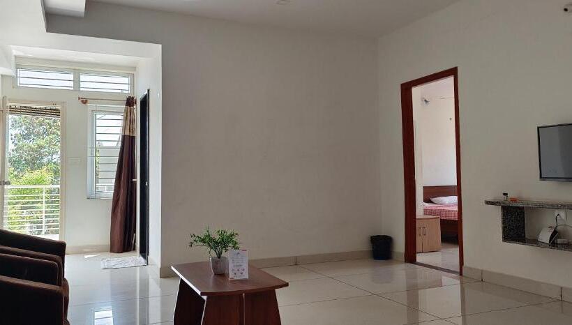 سوییت خانوادگی, Sugamya Corner Guesthouse