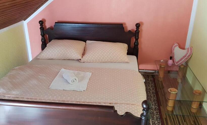 اتاق استاندارد, Pansion Renata