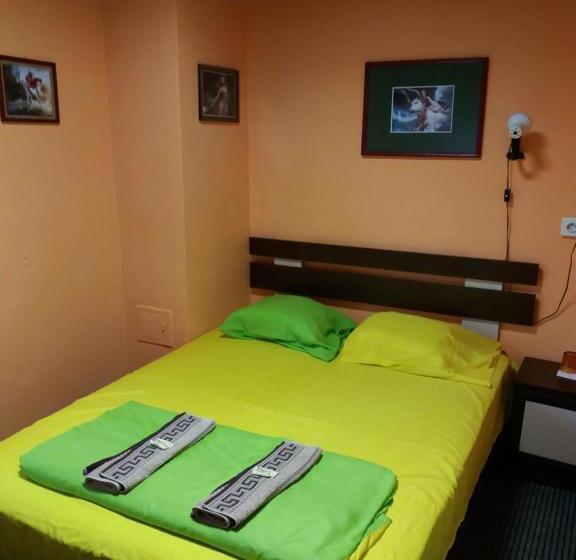 스탠다드 트리플 룸, стаи за гости ореха троян Private Rooms Oreha