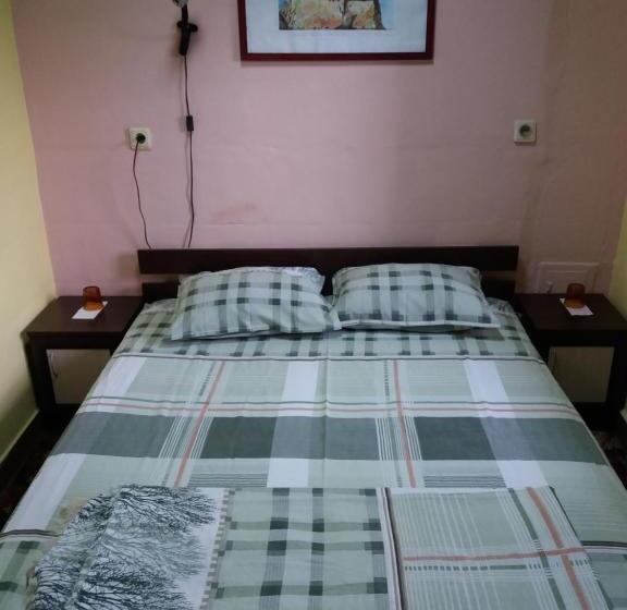 패밀리 룸, стаи за гости ореха троян Private Rooms Oreha