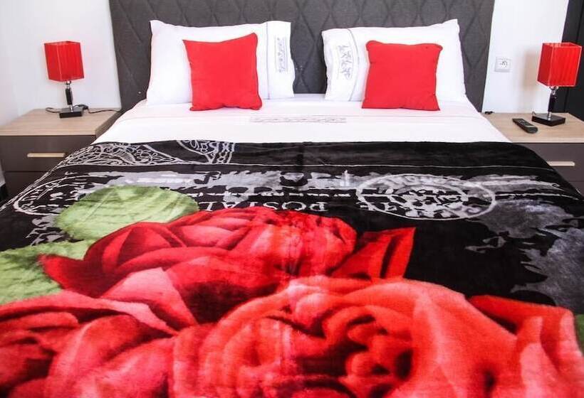 Quarto Estandar, Ayt Karoum