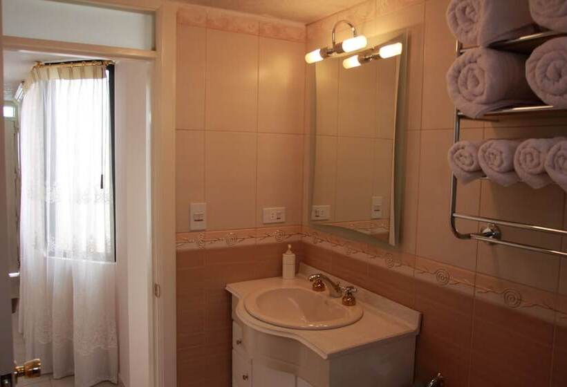 חדר סטנדרט חדר אמבטיה משותף, El Patio Hostel Quito