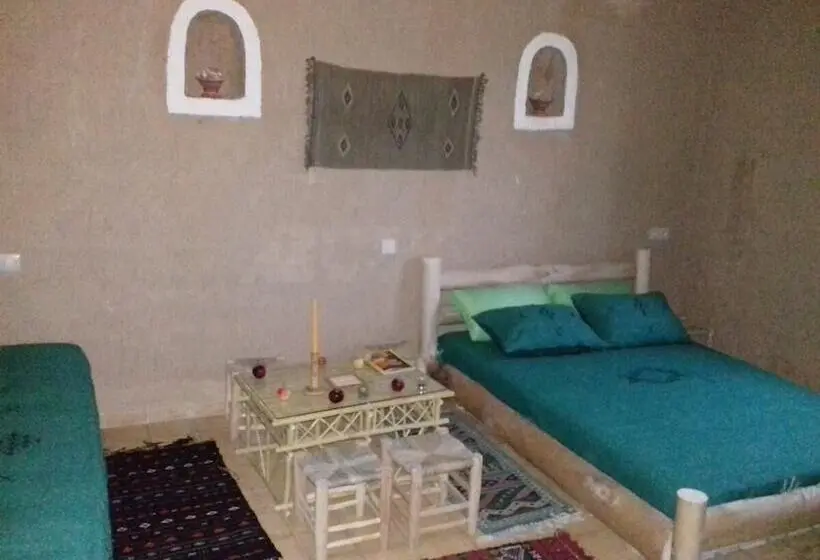 スタンダードトリプルルーム, Kasbah Izoran