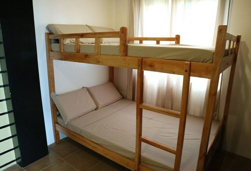 اتاق لوکس خانوادگی, Baler Fiore Del Mare