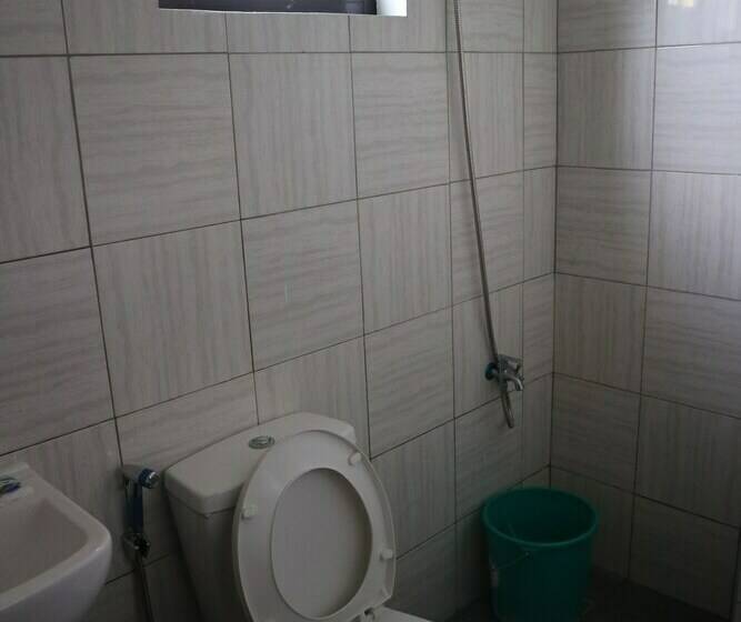 اتاق اکونومی, Baler Fiore Del Mare